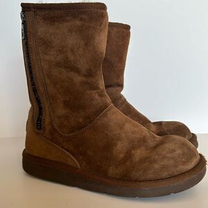 Ugg boots Mayfaire 5116 suede side zip size 6 sheepskin warm mid calf brown